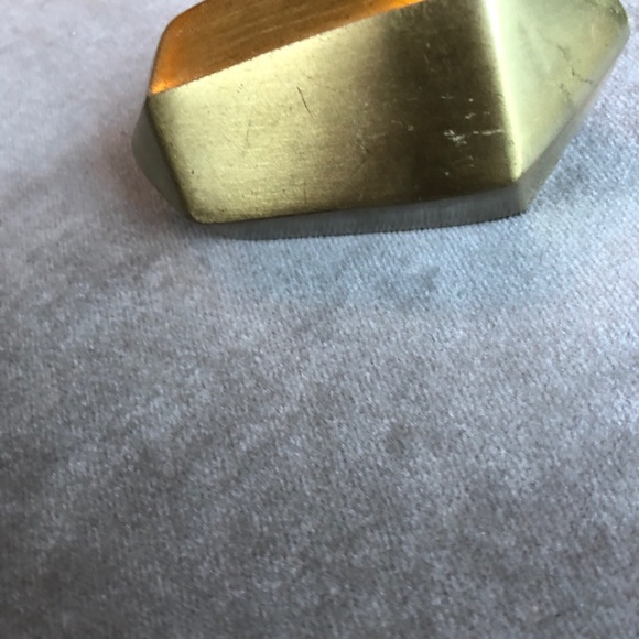 Crystal shaped brass paperweight home decor - Picture 3 of 7